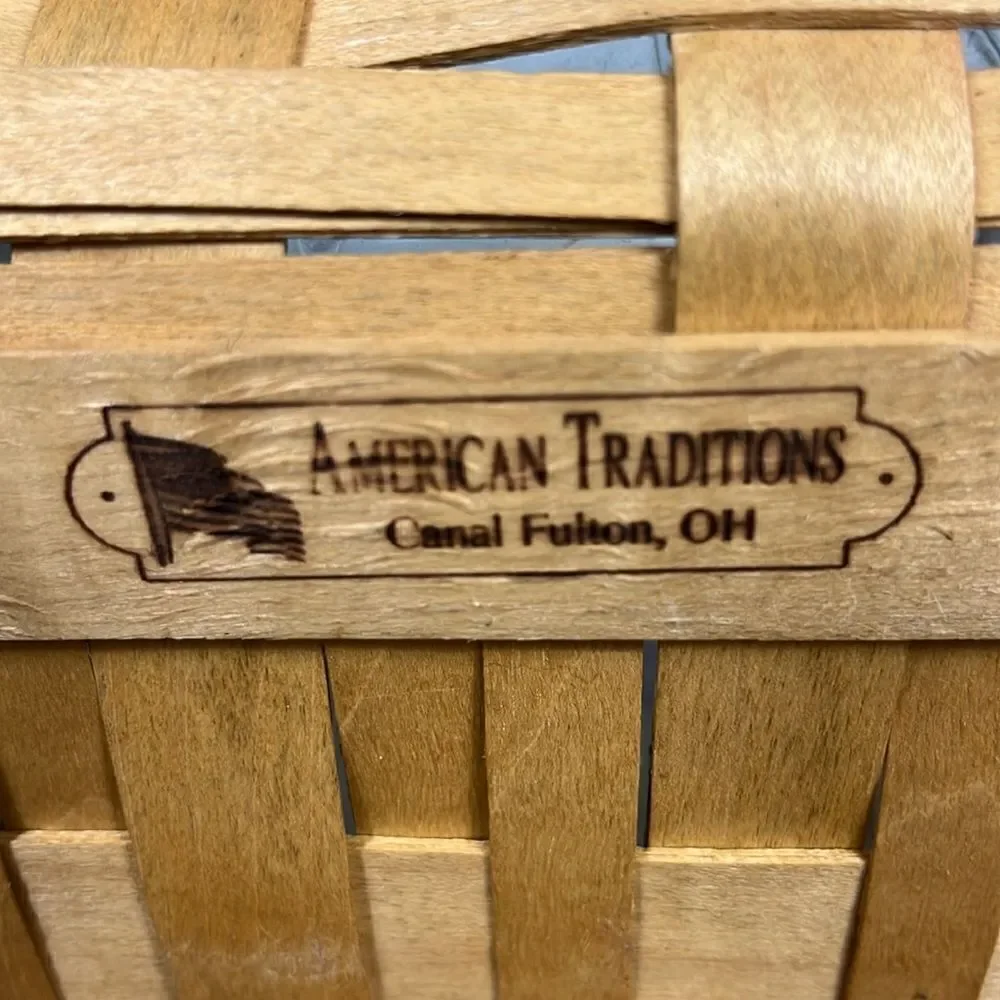 Set of 3 baskets hand woven - American traditions & 2 Longaberger
